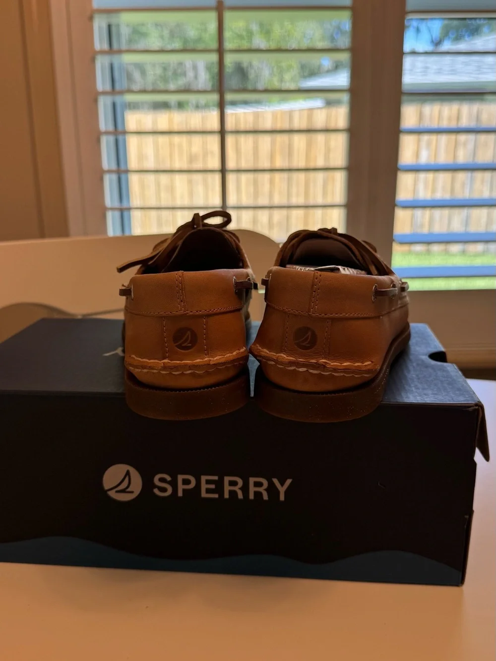 Sperry Men’s Sahara Boat Shoe - Classic Leather Boat Shoe